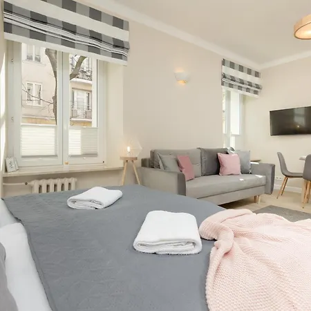 Apartment Filtrowa Luxurious Stara Ochota By Renters