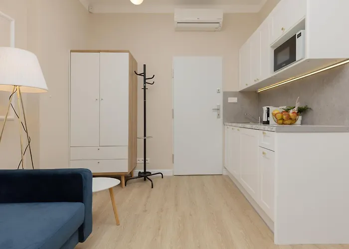 Filtrowa Luxurious Stara Ochota By Renters Apartment